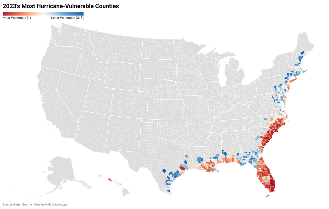 A map of the U.S. with counties on the Atlantic and Gulf coasts, and one in Hawaii, filled in with colors according to their relative vulnerability to hurricanes.