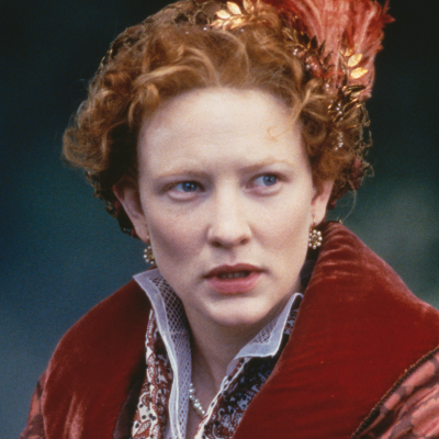 Cate Blanchett on the set of ‘Elizabeth’.