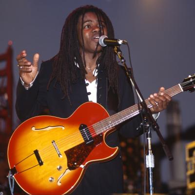 Tracy Chapman performs during the Bay Area Music Awards at Bill Graham Civic Auditorium in San Francisco, California, on March 15, 1997. 