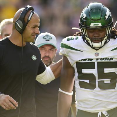 Hamilcar Rashed Jr. of the New York Jets talks with head coach Robert Saleh