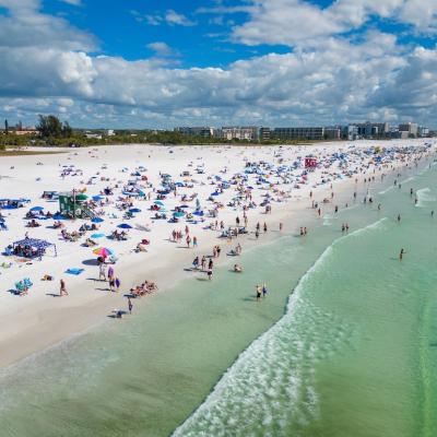 Aerial photo of tourists on Siesta Key Beach in Florida.