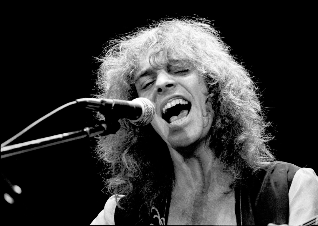 Musician Peter Frampton performs in concert at the Forum, December 7, 1976 in Inglewood, California.
