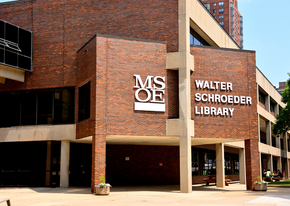 Exterior of the MSOE Walter Schroeder Library.