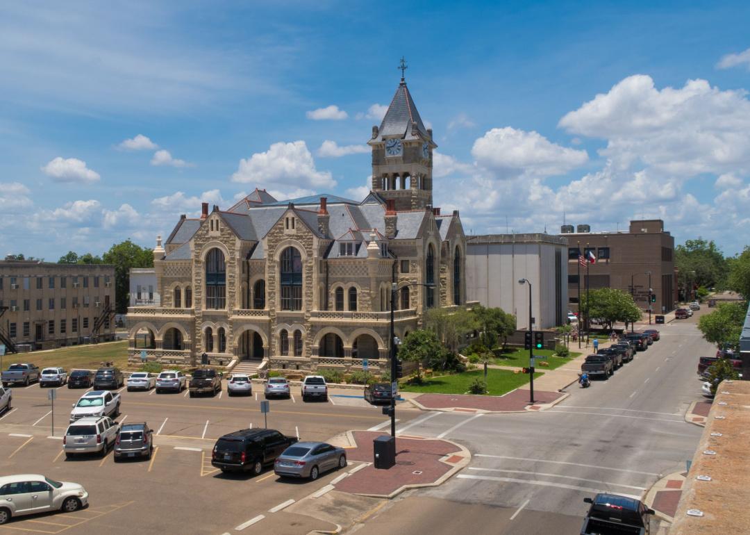 Victoria County Texas courthouse