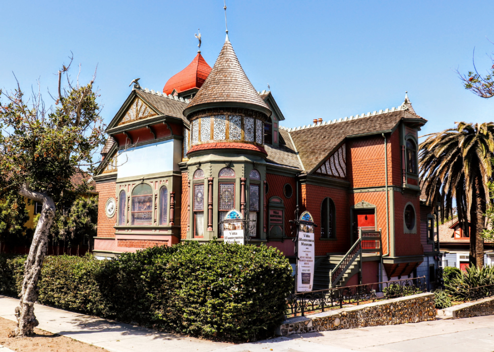 Exterior Queen Anne Victorian mansion.