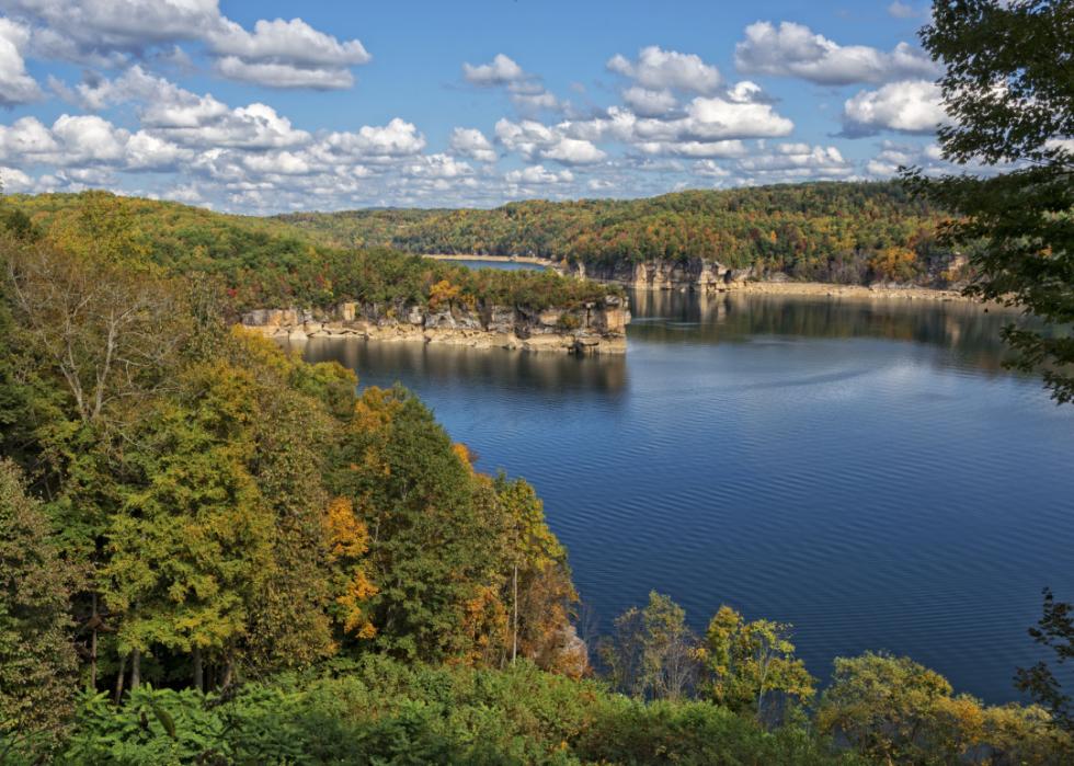 Lake Summersville overlook on sunny day.