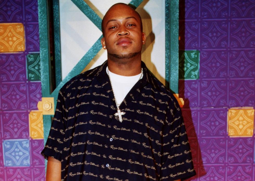 Rapper Skee-Lo (Antoine Roundtree) poses for photos after rehearsals for his performance on 'The Jenny Jones Show' in Chicago, Illinois in September 2000.