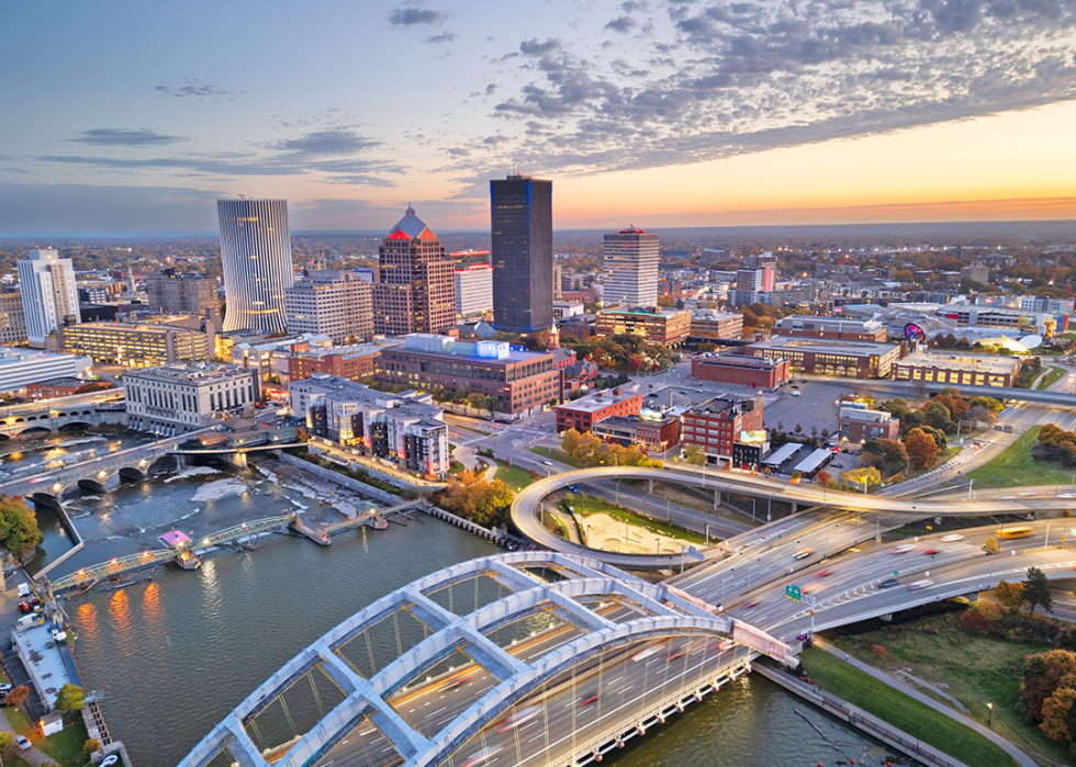 Rochester cityscape overlooking River.