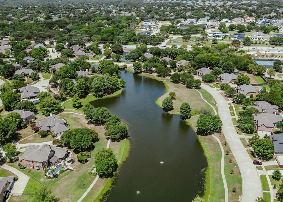 Suburban lakeside houses in upscale neighborhood in Tarrant County.