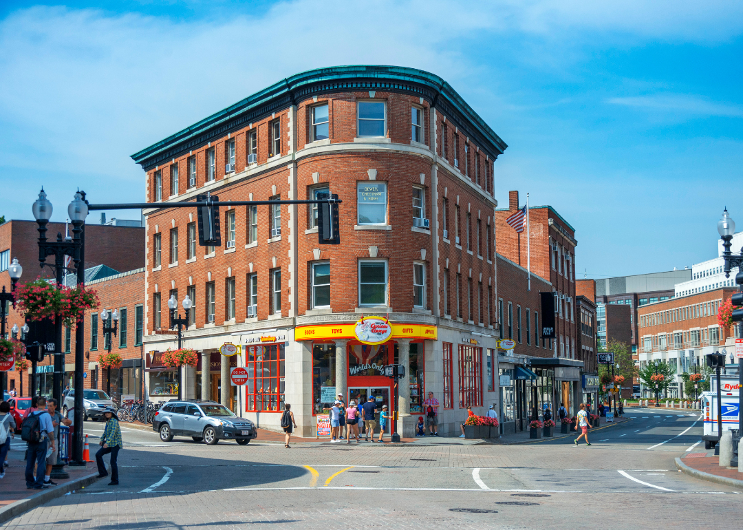 Intersection of Brattle Street and John F. Kennedy Street in Cambridge