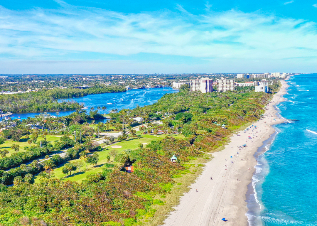 A distant view of Hollywood, Florida.