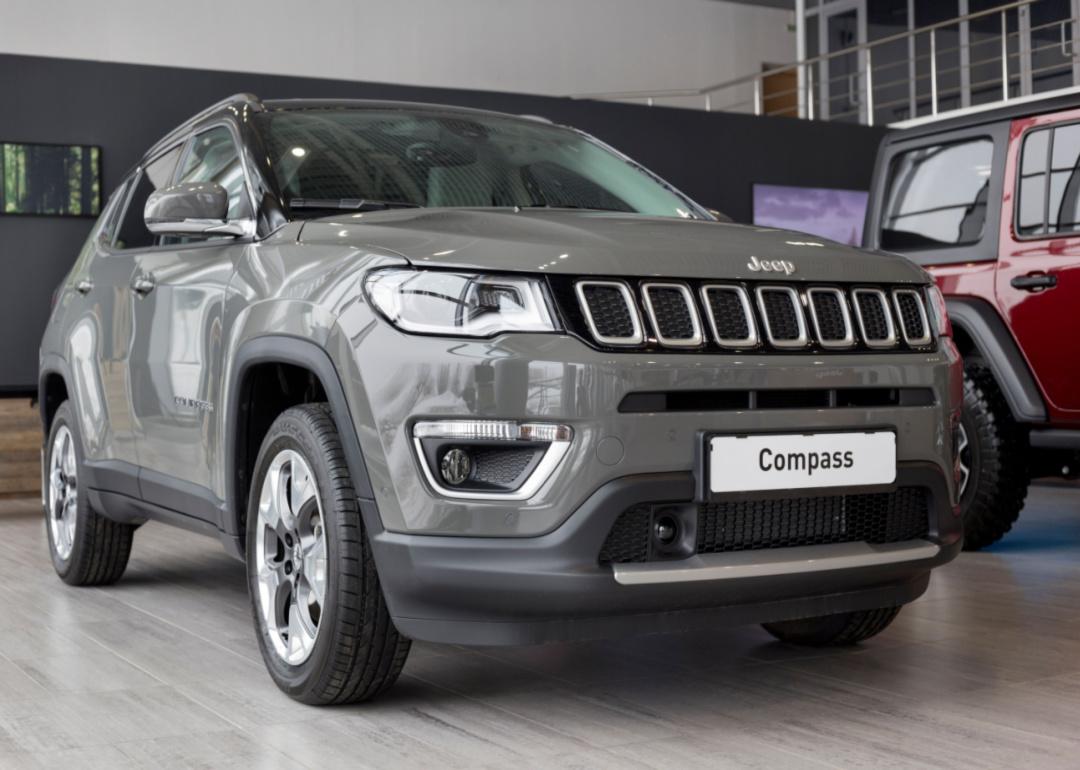 A gray Jeep Compass.