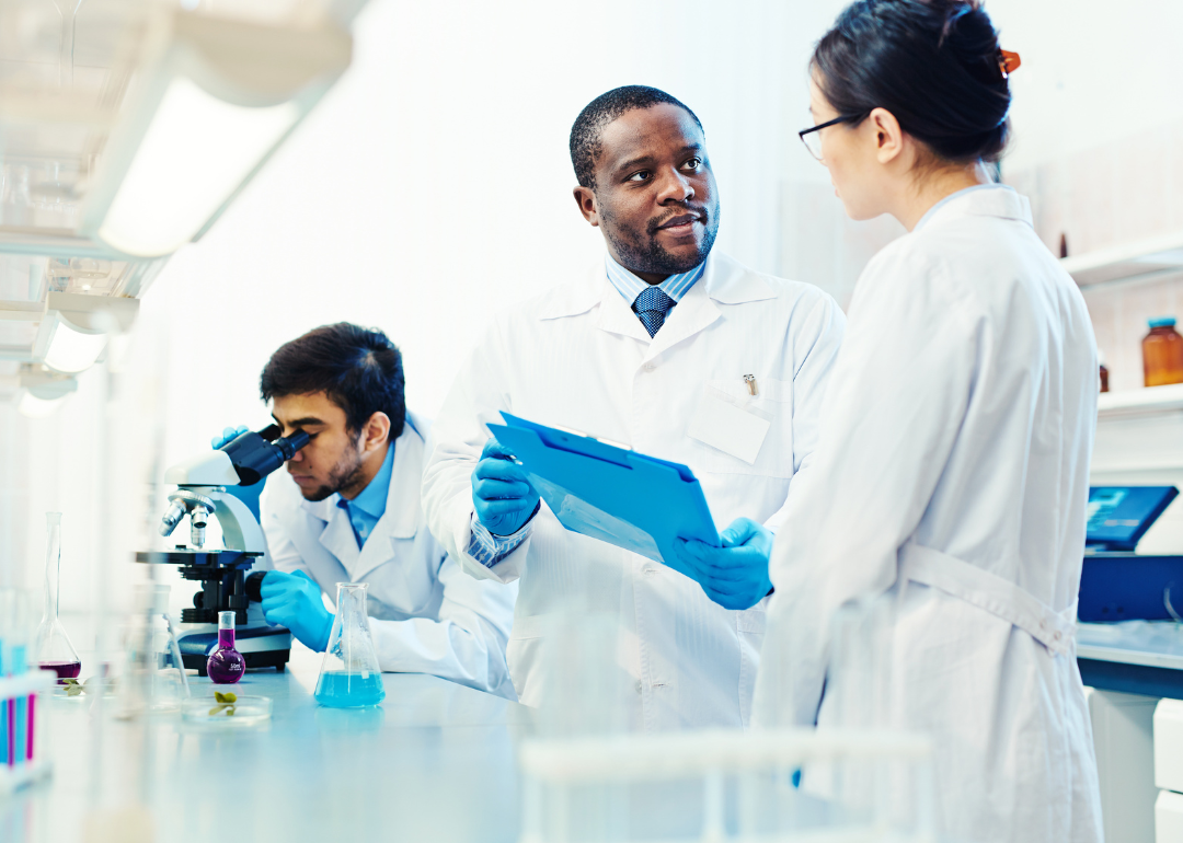 A scientific consulting manager in a lab.