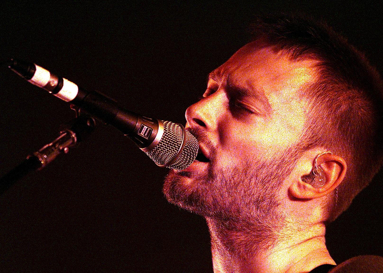 Radiohead's Thom Yorke sings a song
