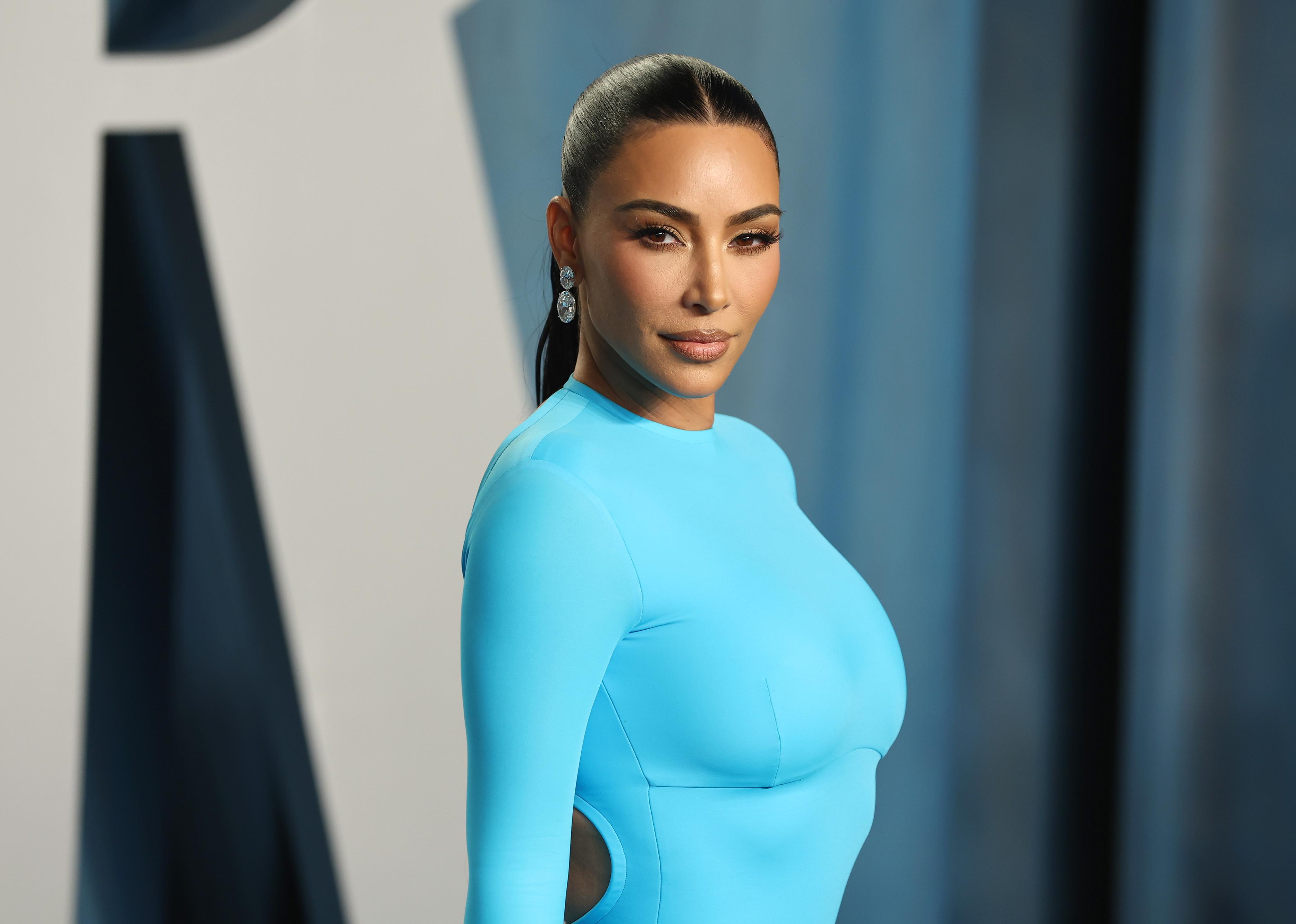 Kim Kardashian attends the 2022 Vanity Fair Oscar Party
