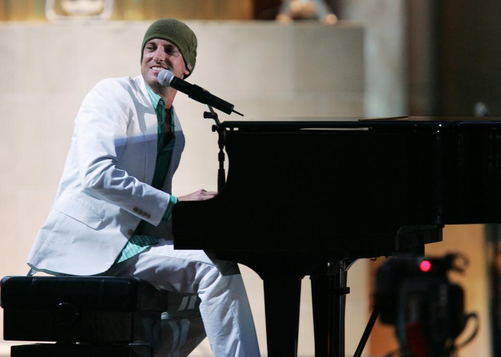 Daniel Powter during Fete de la Musique.