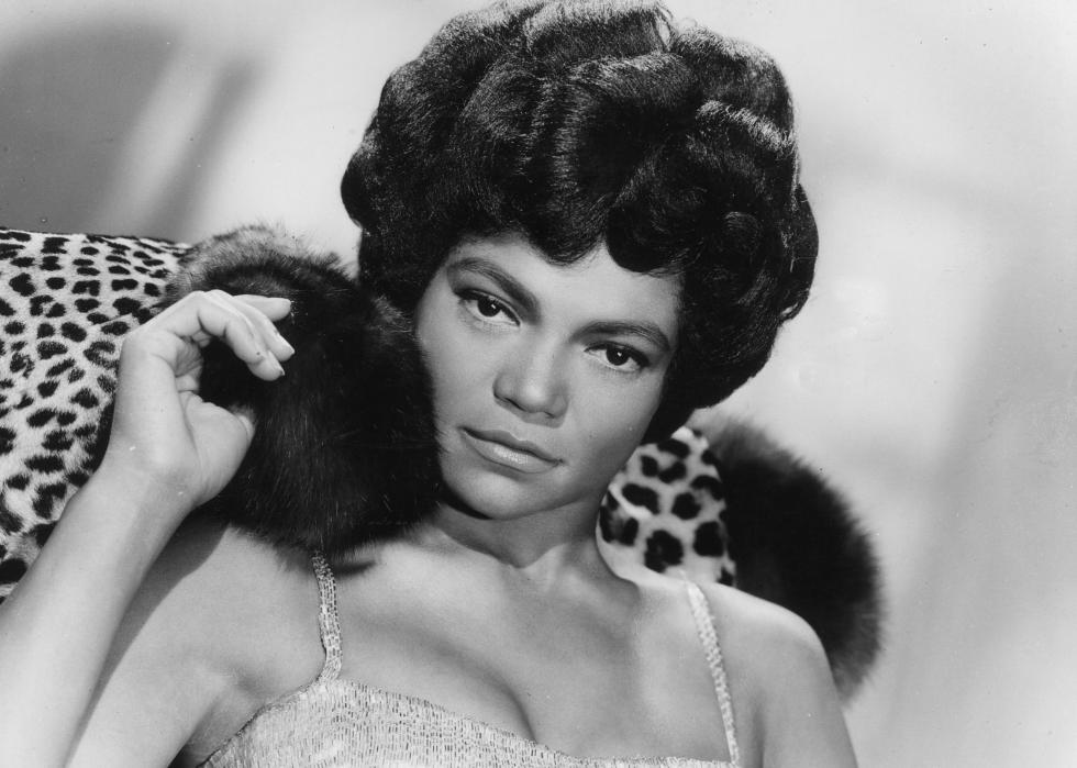 Eartha Kit poses for a studio portrait.