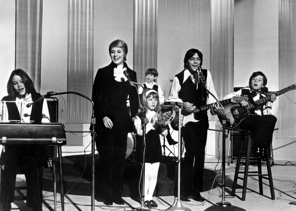 Partridge Family singing.