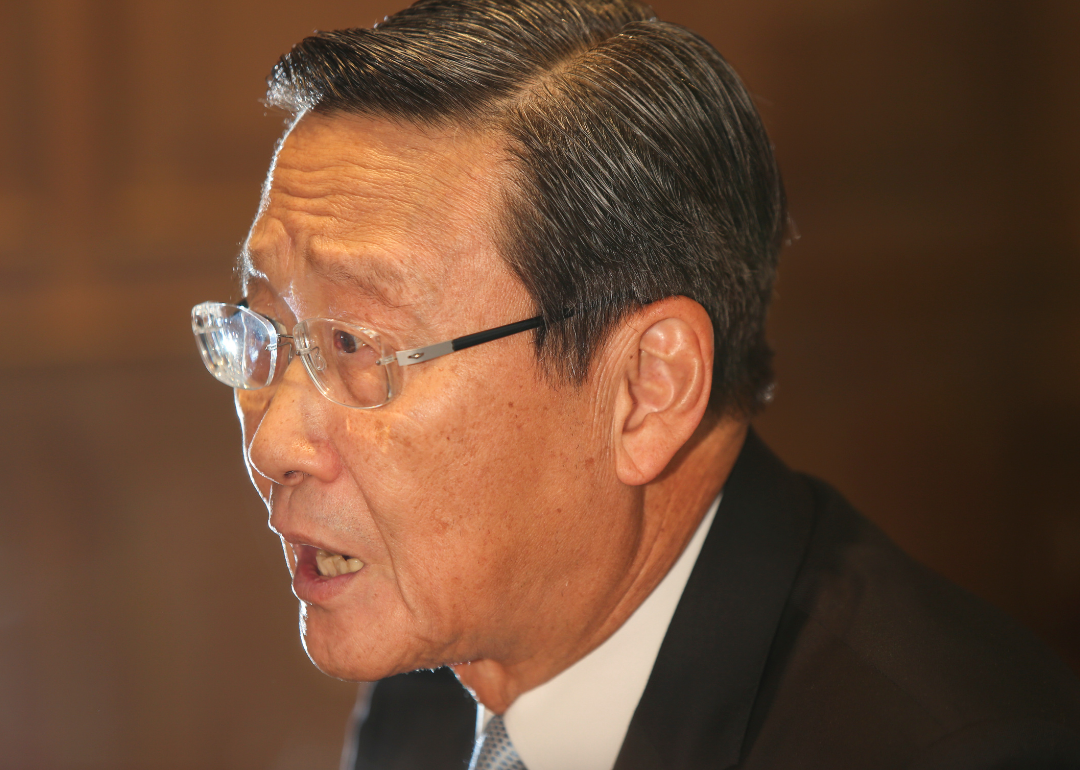 Peter Woo speaks at event.