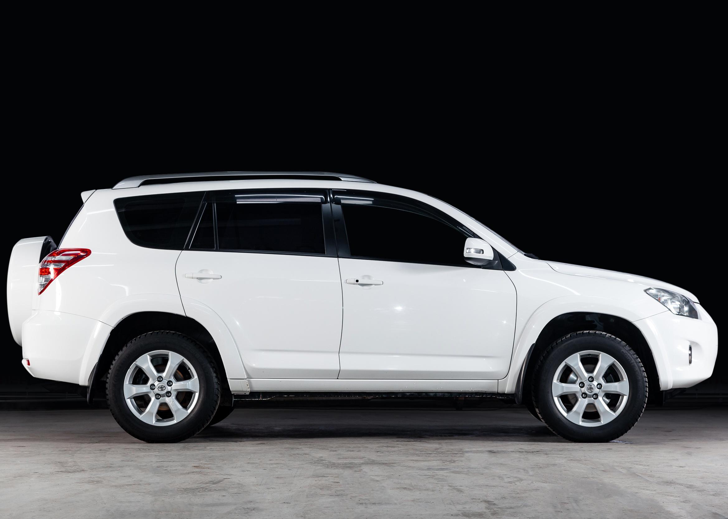 Toyota RAV-4, side view.