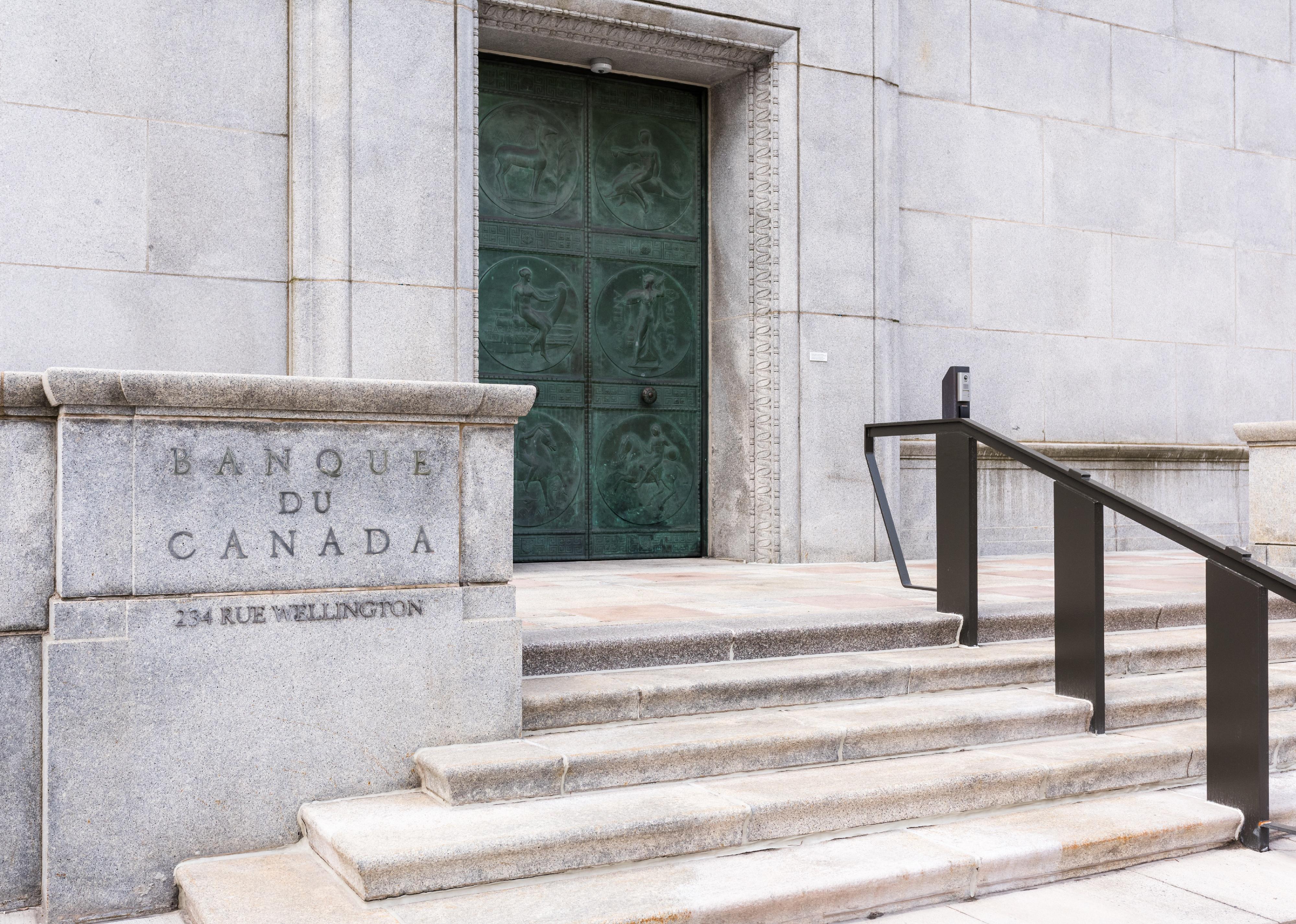 Front view of Bank of Canada