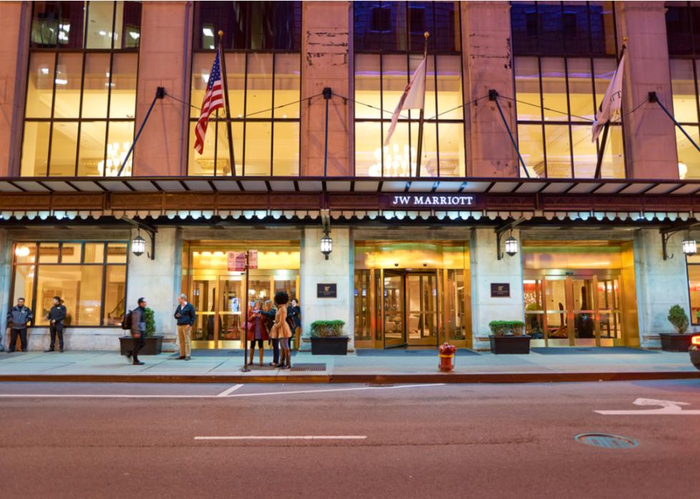 The entryway of JW Marriott Hotel in Chicago, Illinois
