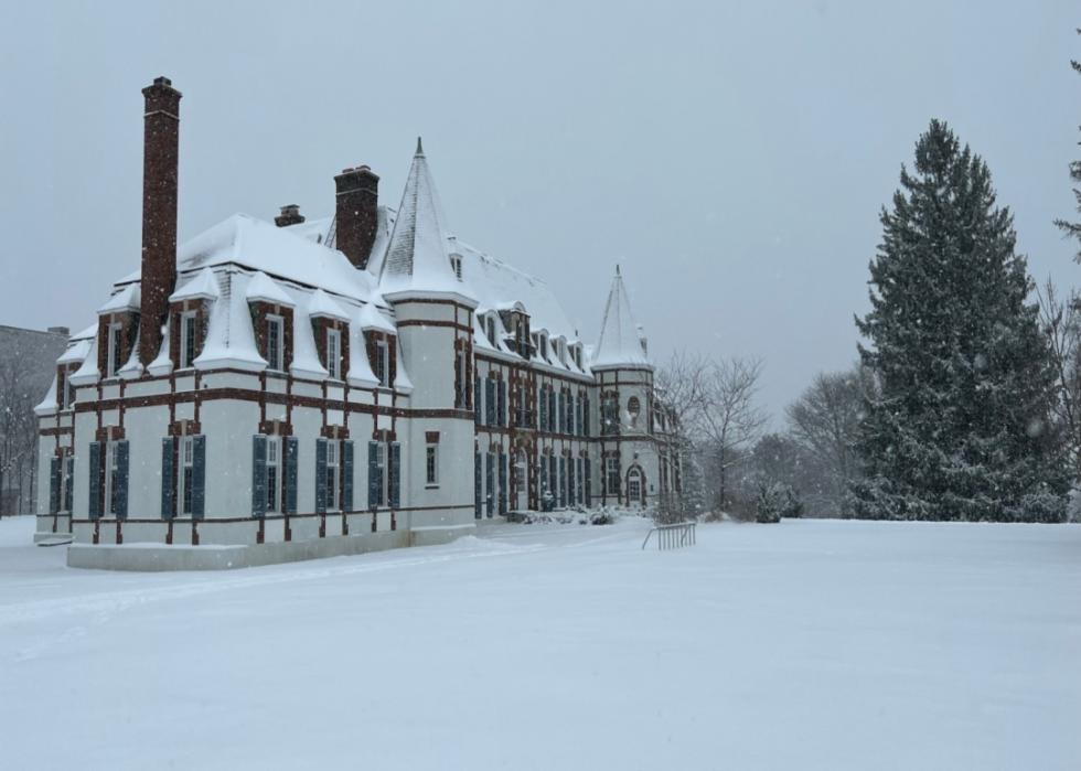 Middlebury College in snow.
