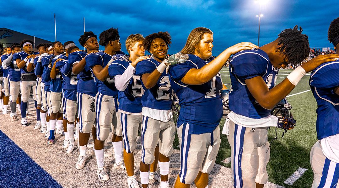 Paris Texas Wildcats players.